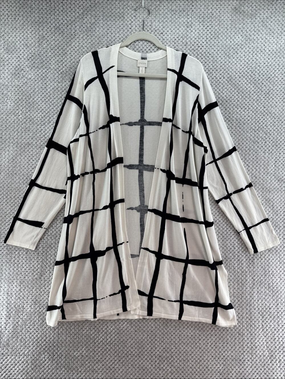 Chicos Long Cardigan Womens 3 XL/18 White Black Abstract Print Open Front Casual